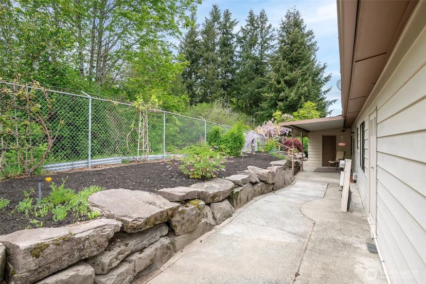 Property photo for 201 Union Avenue SE #147, Renton photo 4