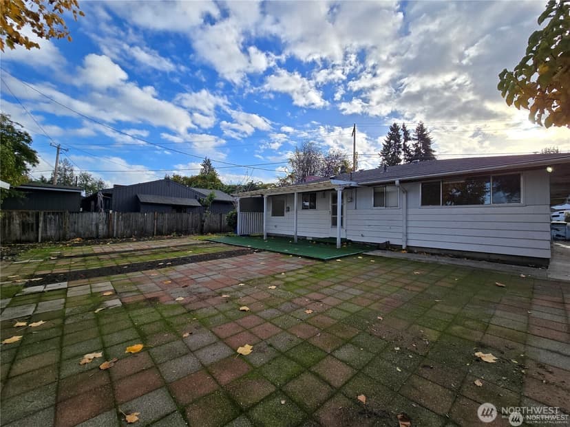 Property photo for 11144 Woodward Avenue S, Seattle photo 14