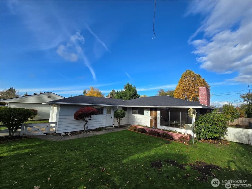Property photo for 11144 Woodward Avenue S, Seattle photo 15