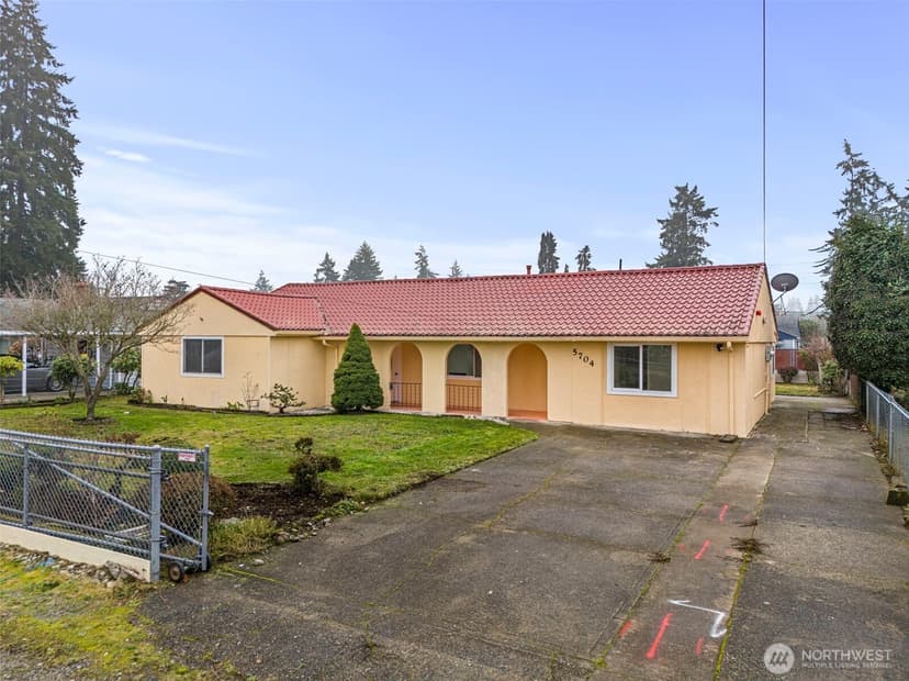 Property photo for 5704 109th Street SW, Lakewood photo 33