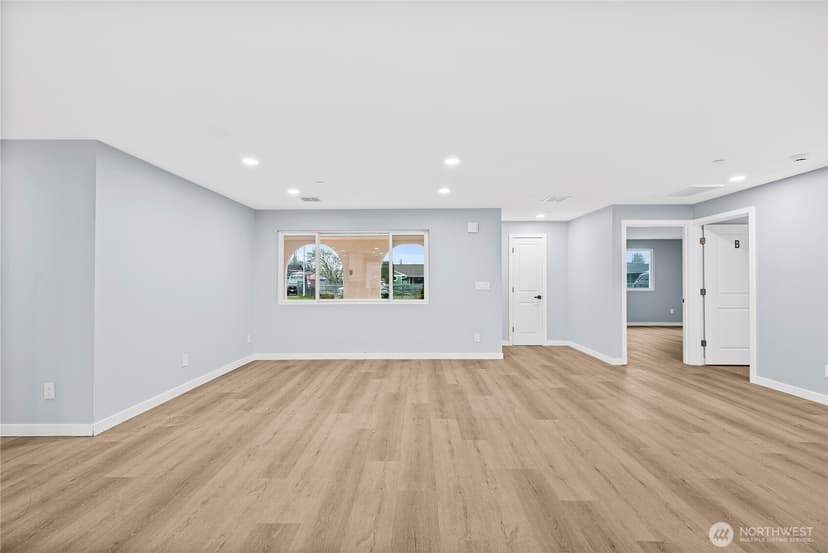 Property photo for 5704 109th Street SW, Lakewood photo 12