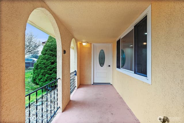 Property photo for 5704 109th Street SW, Lakewood photo 3