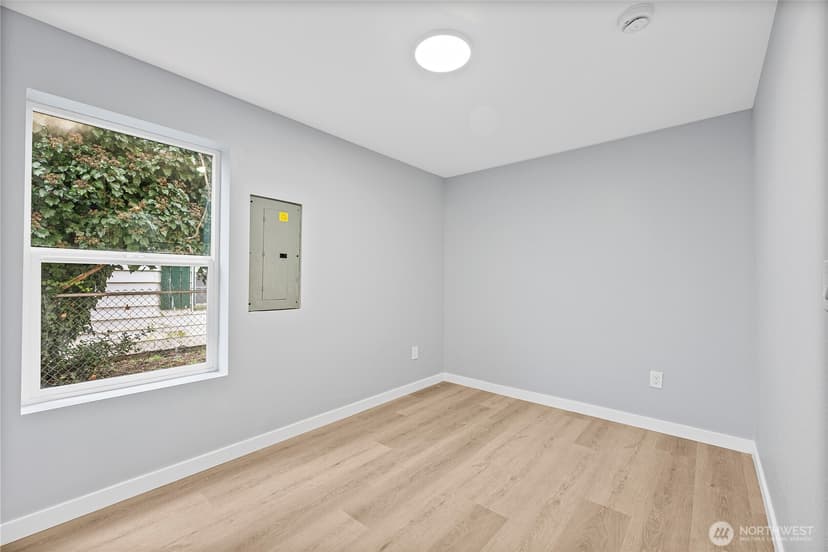 Property photo for 5704 109th Street SW, Lakewood photo 21