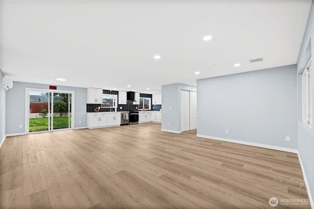 Property photo for 5704 109th Street SW, Lakewood photo 5