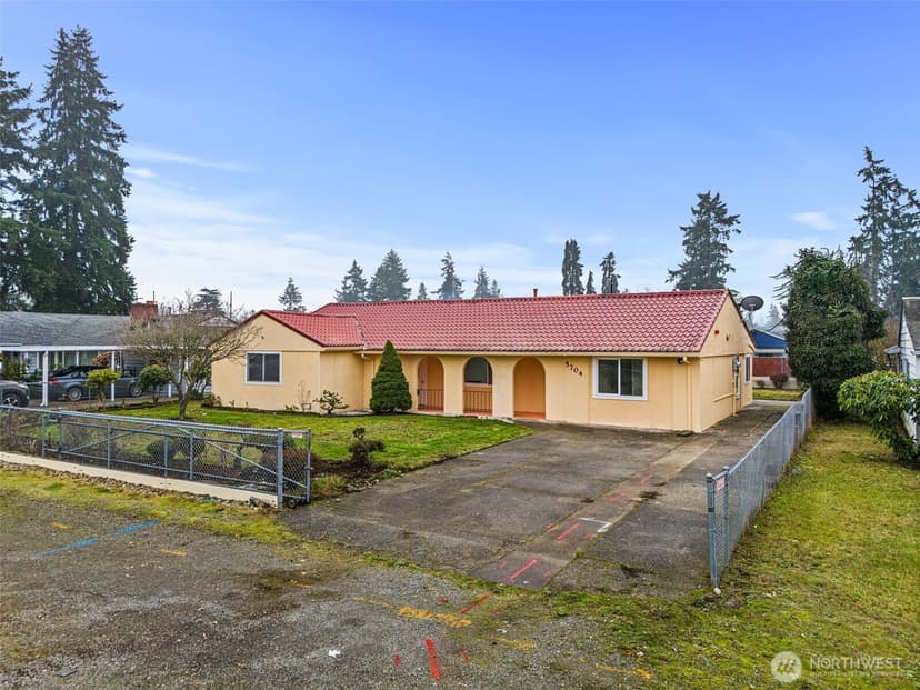 Property photo for 5704 109th Street SW, Lakewood photo 34