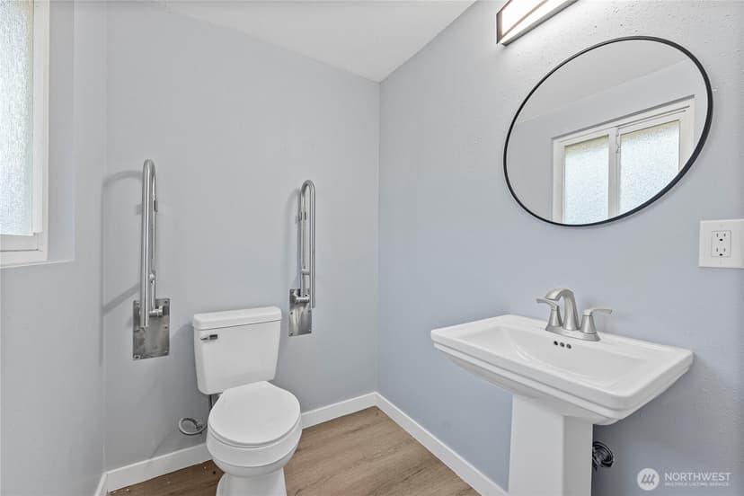 Property photo for 5704 109th Street SW, Lakewood photo 26