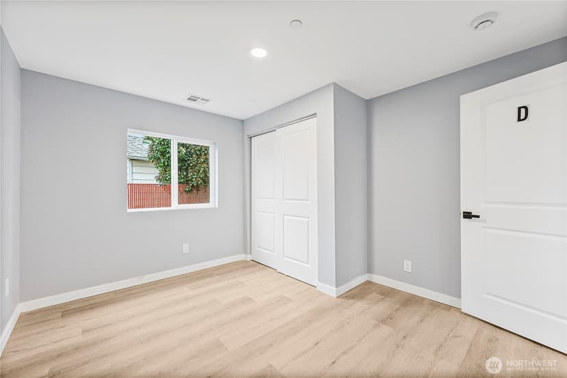 Property photo for 5704 109th Street SW, Lakewood photo 19