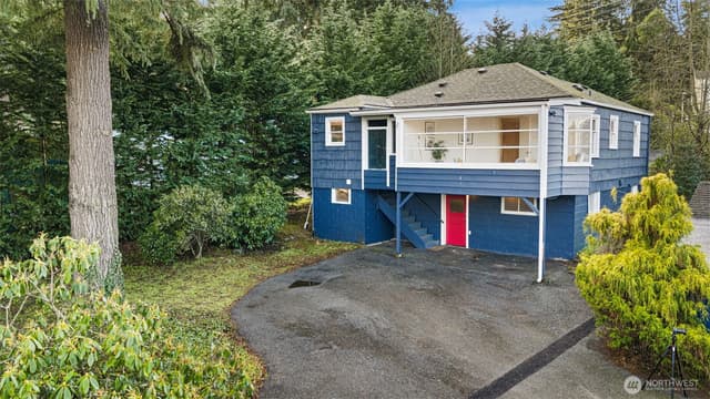 Property photo for 19024 15th Avenue NE, Shoreline photo 3