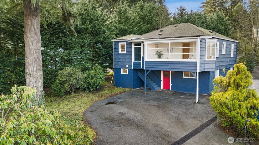 Property photo for 19024 15th Avenue NE, Shoreline photo 3
