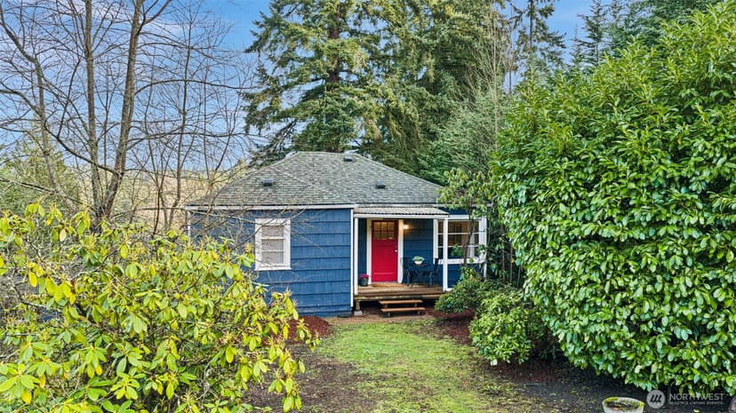 Property photo for 19024 15th Avenue NE, Shoreline photo 2
