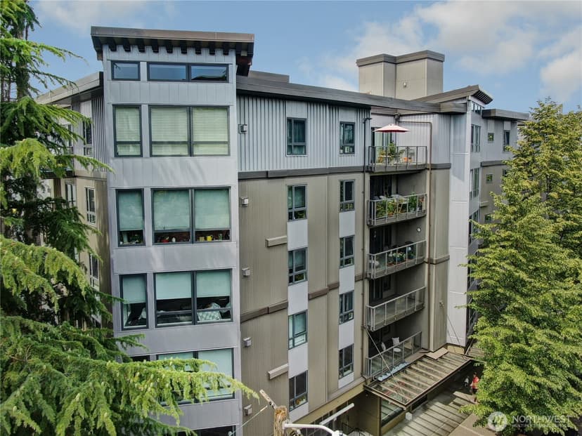 Property photo for 5001 California Avenue SW #212, Seattle photo 4