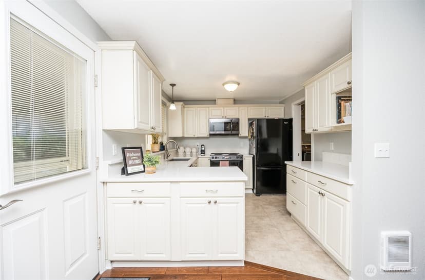 Property photo for 5726 99th Street Ct E, Puyallup photo 14