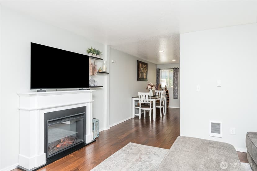 Property photo for 5726 99th Street Ct E, Puyallup photo 8