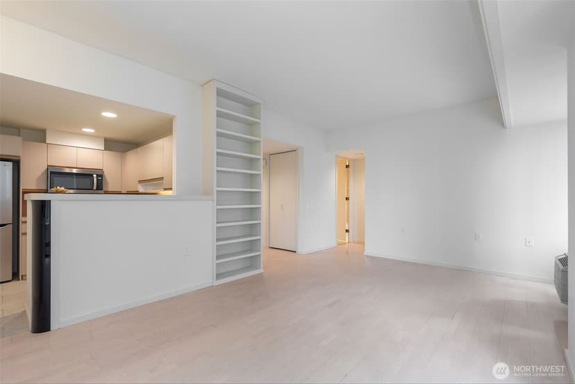 Property photo for 98 Union Street #408, Seattle photo 8