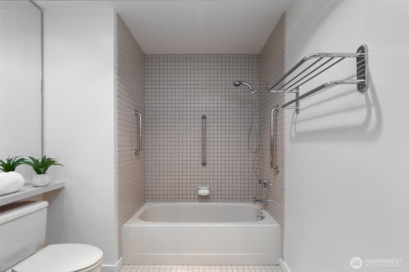 Property photo for 98 Union Street #408, Seattle photo 23