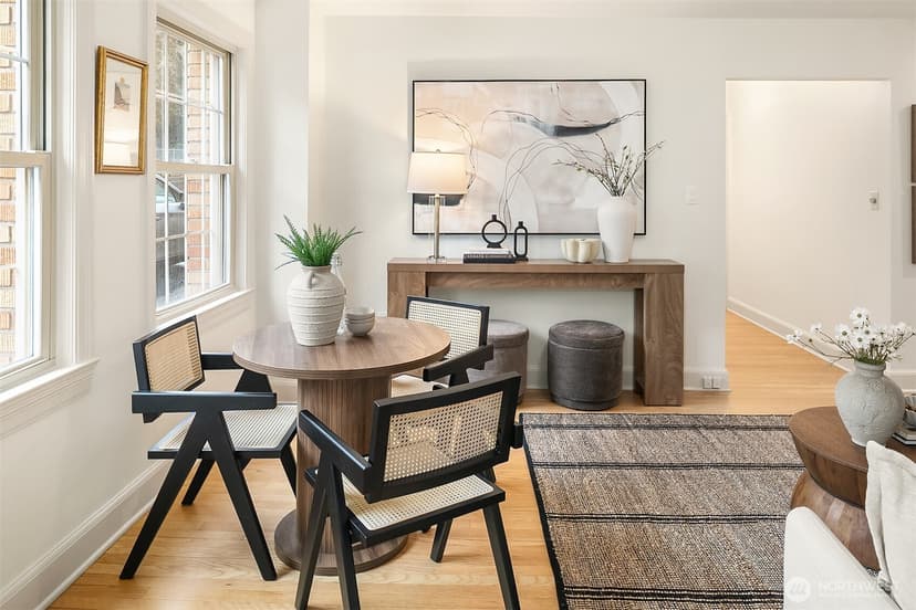 Property photo for 5810 Cowen Place NE #106, Seattle photo 6