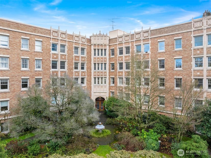 Property photo for 5810 Cowen Place NE #106, Seattle