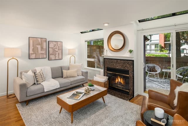 Property photo for 512 10th Avenue E #3, Seattle photo 4