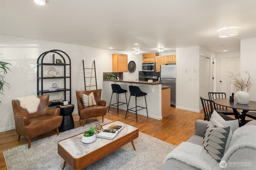 Property photo for 512 10th Avenue E #3, Seattle photo 6