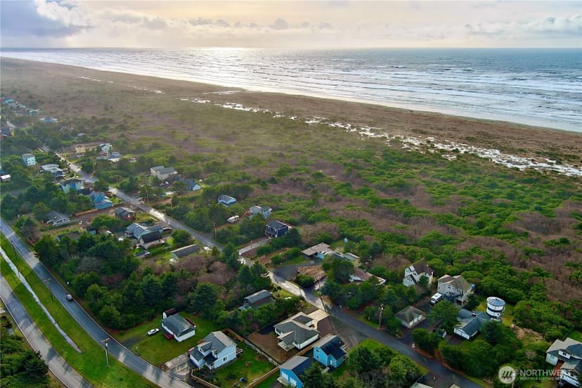 Property photo for 354 Sand Dune Avenue NW, Ocean Shores photo 35