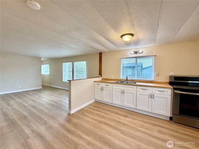 Property photo for 774 Rain Street NE, Ocean Shores photo 5