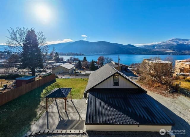 Property photo for 124 Boetzkes Avenue, Manson photo 2