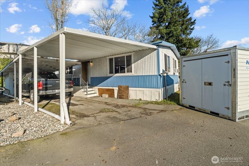 Property photo for 14322 Admiralty Way #9, Lynnwood photo 2
