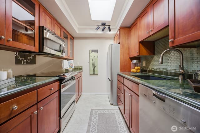 Property photo for 2253 Gilman Drive W #505, Seattle photo 4