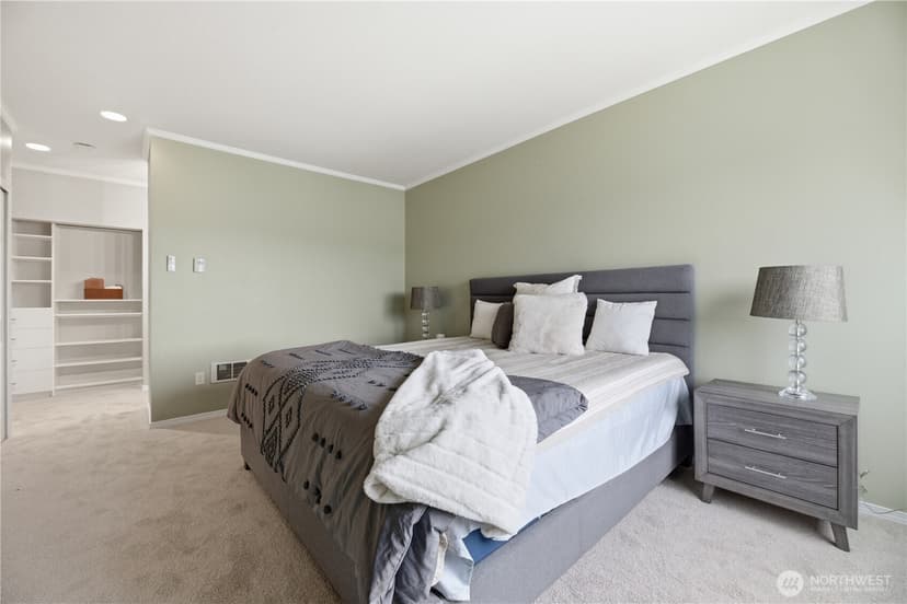 Property photo for 2253 Gilman Drive W #505, Seattle photo 18