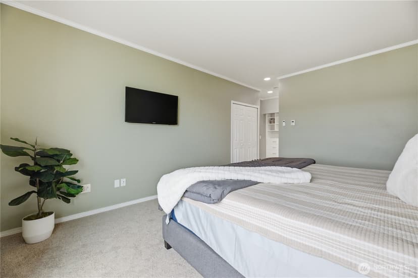 Property photo for 2253 Gilman Drive W #505, Seattle photo 20