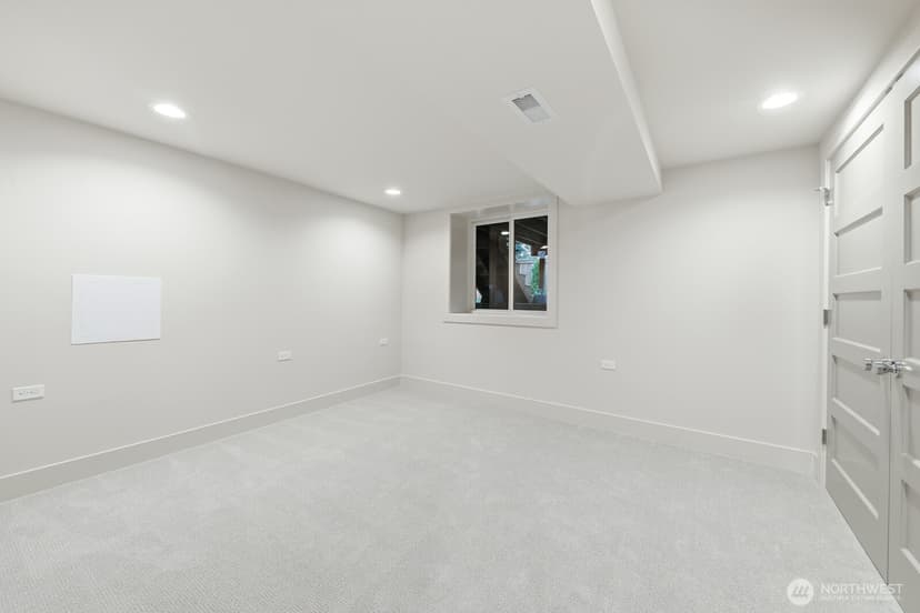 Property photo for 357 Garfield Street, Seattle photo 32