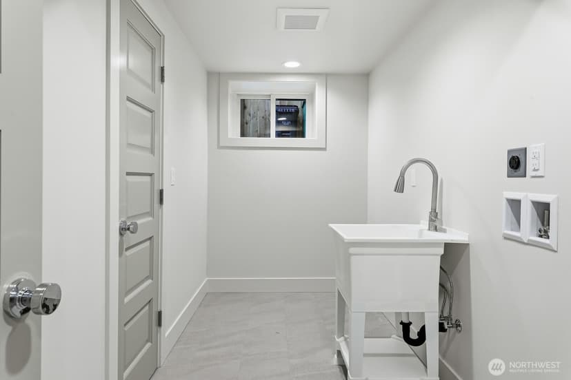 Property photo for 357 Garfield Street, Seattle photo 34