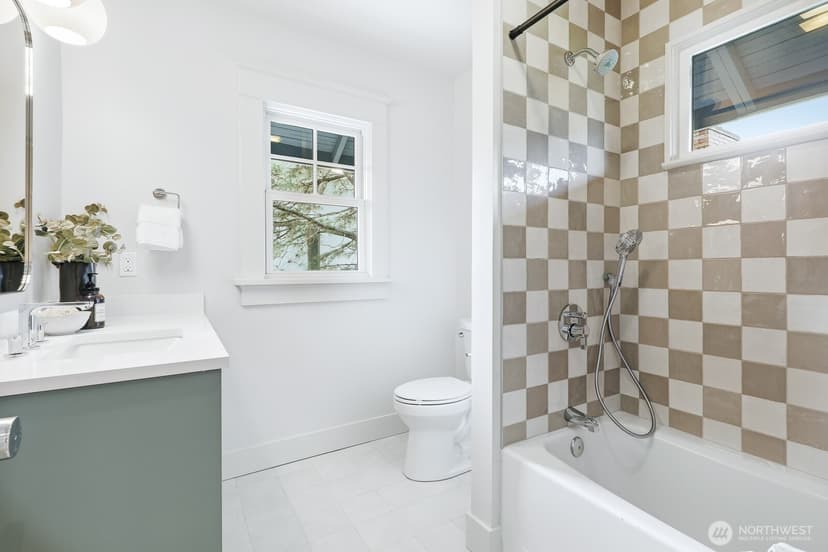 Property photo for 357 Garfield Street, Seattle photo 29
