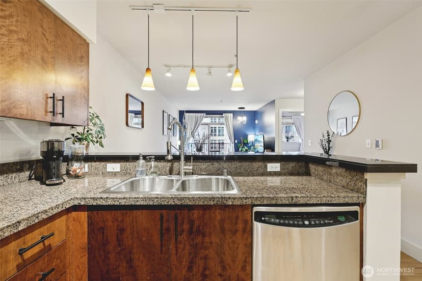 Property photo for 5650 24th Avenue NW #206, Seattle photo 7