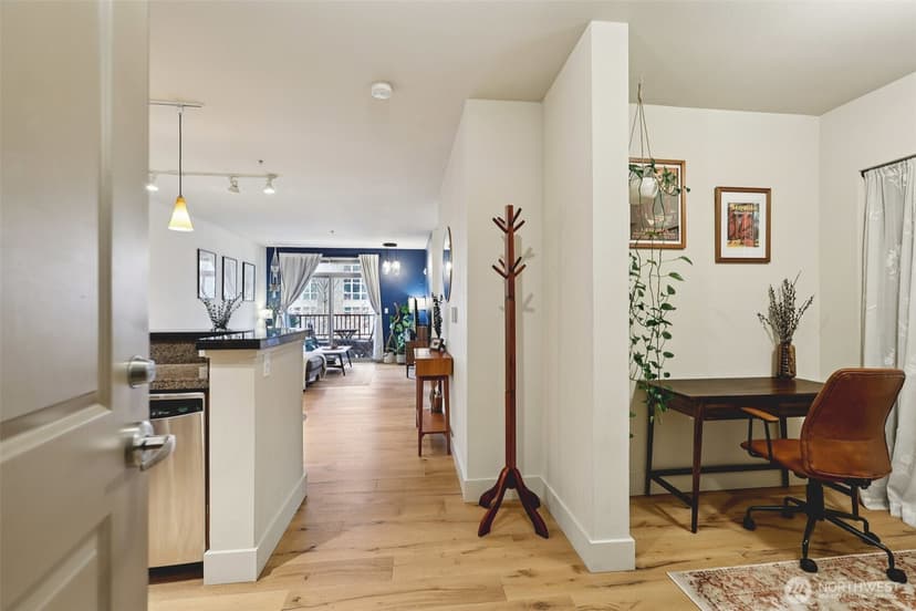 Property photo for 5650 24th Avenue NW #206, Seattle photo 8