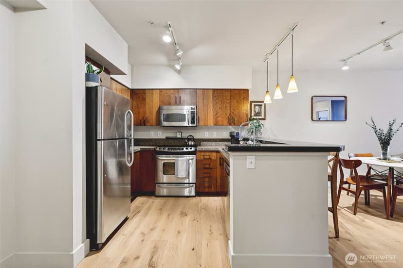 Property photo for 5650 24th Avenue NW #206, Seattle photo 6