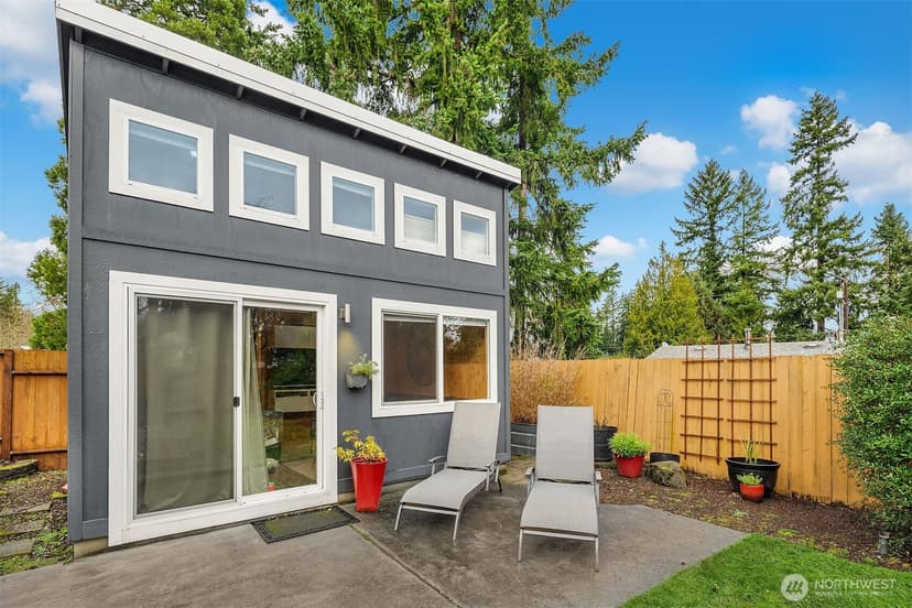Property photo for 916 164th Place NE, Bellevue photo 24