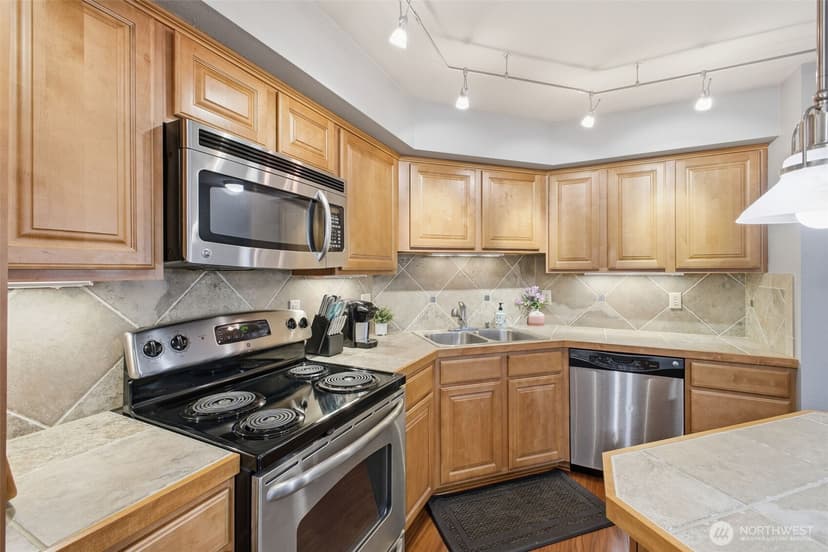 Property photo for 13511 97th Avenue E #202, Puyallup photo 8