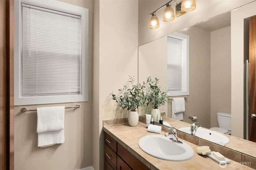 Property photo for 1213 N 41st Place, Renton photo 25
