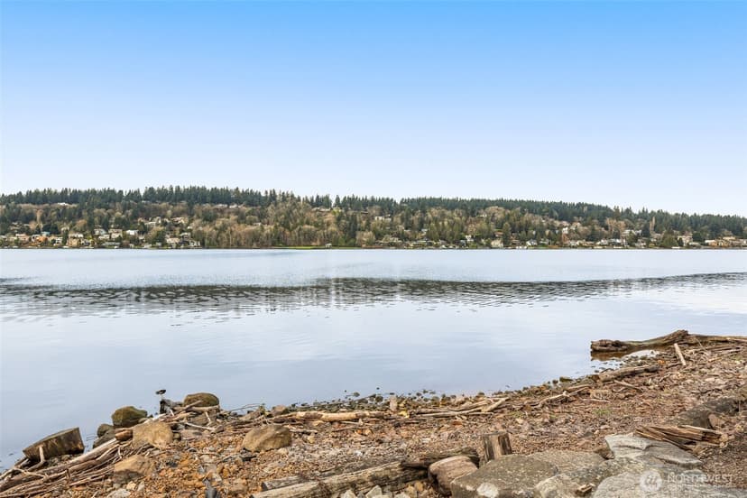 Property photo for 1213 N 41st Place, Renton photo 37