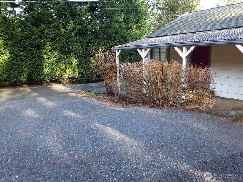Property photo for 19028 15th Avenue NE, Shoreline photo 7