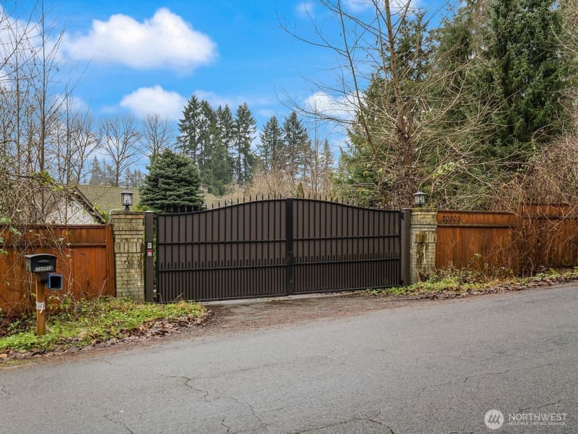 Property photo for 20505 111th Avenue SE, Snohomish photo 2