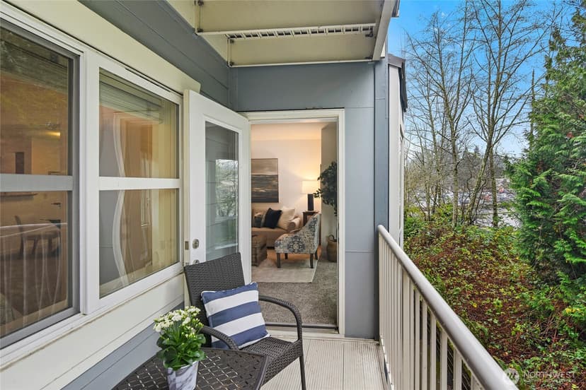 Property photo for 300 High School Road NE #314, Bainbridge Island photo 16