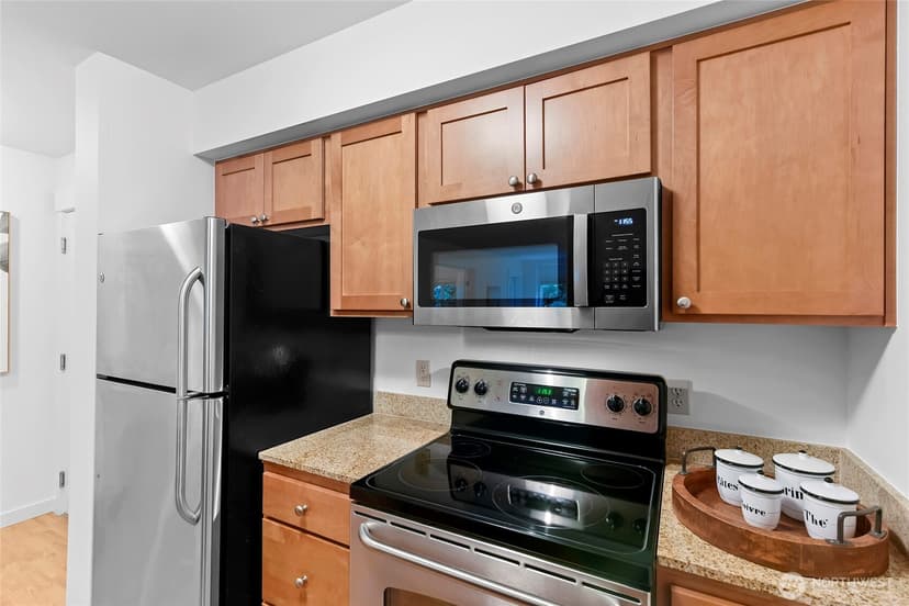 Property photo for 300 High School Road NE #314, Bainbridge Island photo 10