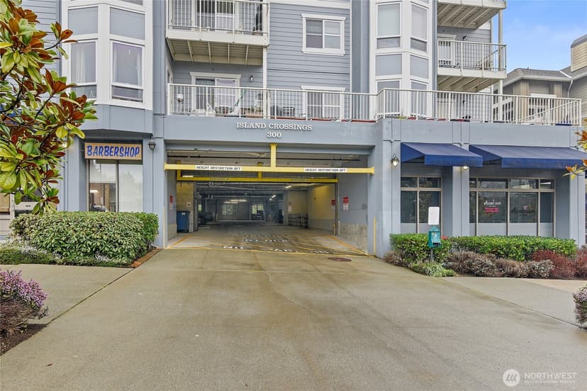 Property photo for 300 High School Road NE #314, Bainbridge Island photo 32