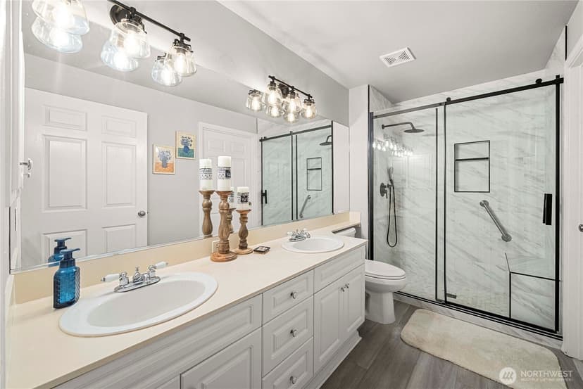 Property photo for 672 Chelan Place NE #672, Renton photo 18