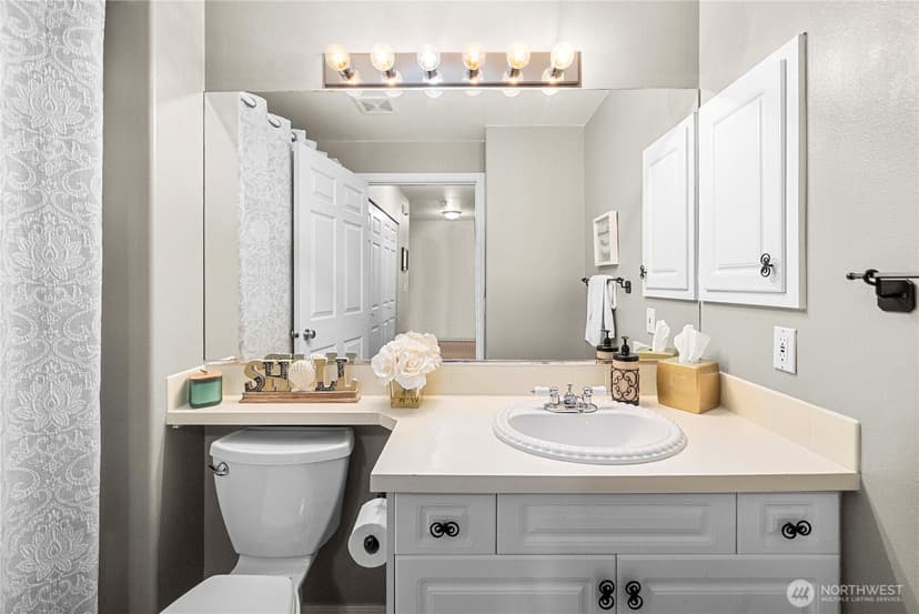 Property photo for 672 Chelan Place NE #672, Renton photo 16