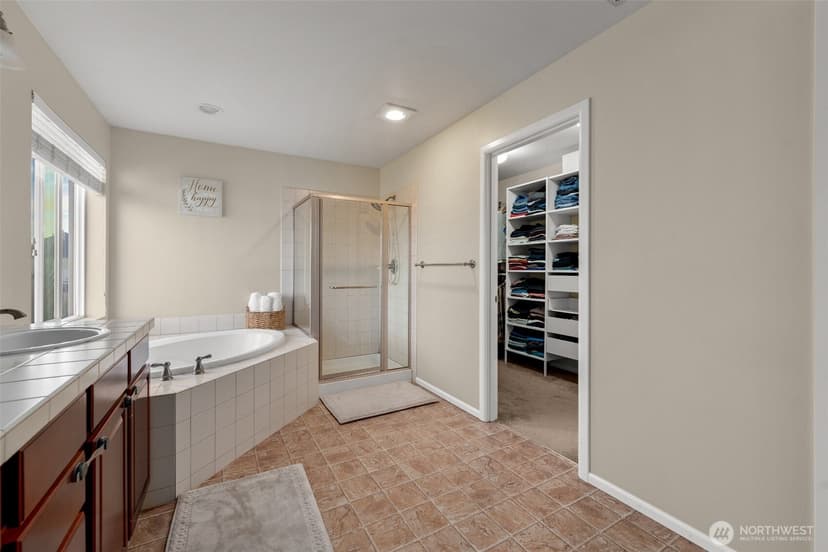 Property photo for 4033 64th Avenue E, Fife photo 30