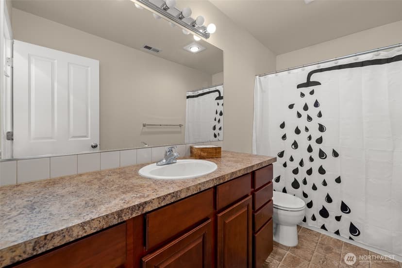 Property photo for 4033 64th Avenue E, Fife photo 21