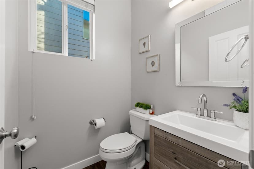 Property photo for 4033 64th Avenue E, Fife photo 15